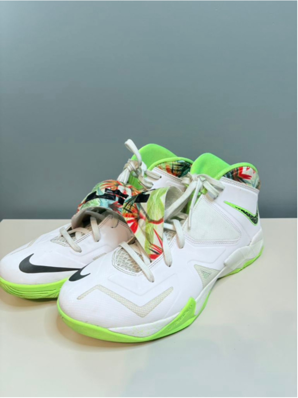 Nike LeBron Soldier 7 “Kings Pride” Floral Basketball Shoes Men’s Size 10.5 - Picture 4 of 6